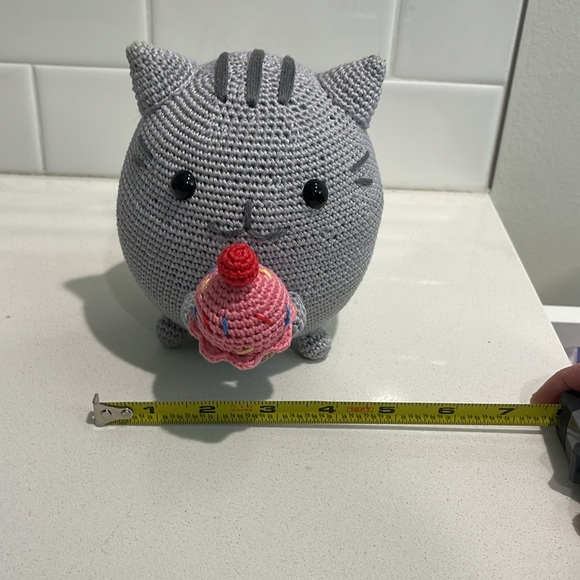 Handcrafted Pusheen with Ice Cream Amigurumi Crochet Figure Toy Decor Cat - Picture 12 of 12